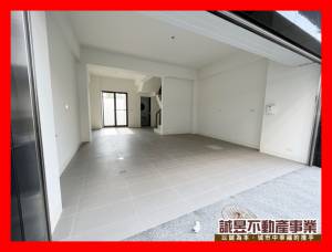 誠昱/新營達觀五福全新車.